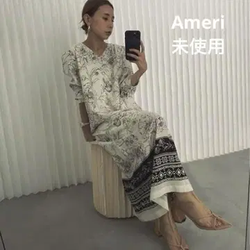 미사용 Ameri MAISIE LITTLE GATHER DRESS 인기