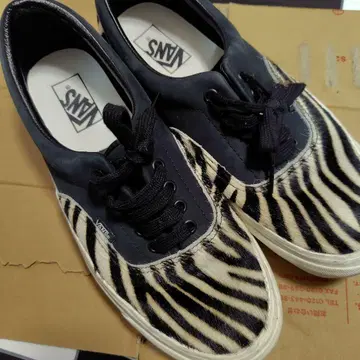 VANS 제브라 패턴 스니커즈