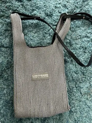LASTFRAME METALLIC MARKET BAG 실버