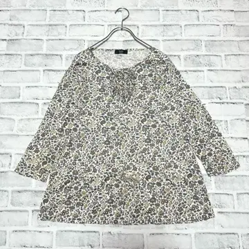 7부 소매 티셔츠 꽃무늬 허리 끈 아이보리 계열 L 상당