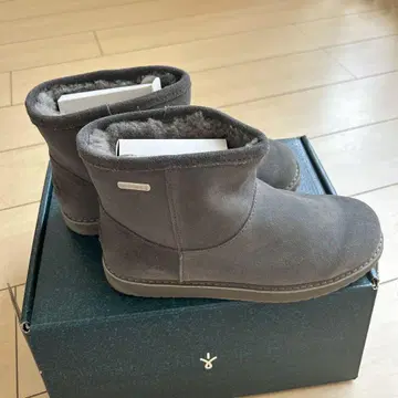 EMU 숏부츠