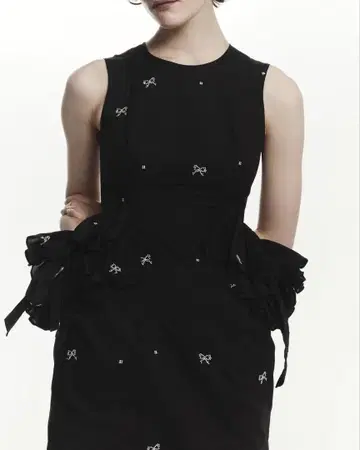 Bibiy. ELODIE FRILL DRESS