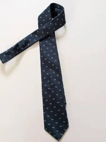 EMPORIO ARMANI 짙은 녹색 넥타이