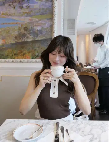 Bibiy. 정품 BUNNIE BODYSUIT 택 포함