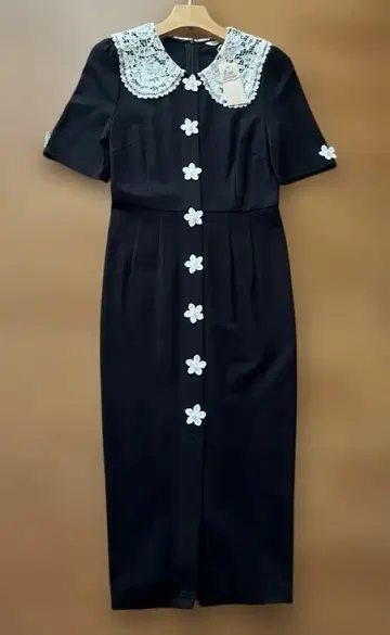 [미사용] lissi Boutique 레이스 옷깃 플라워 원피스