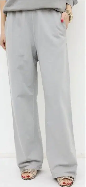 L'Appartement REMI RELIEF SWEAT PANT 36