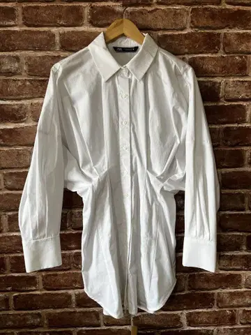 ZARA 화이트 긴팔 셔츠 허리 개더
