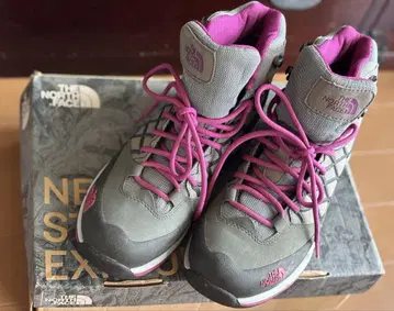 미사용 새상품 The North Face US 6.5 정가 ₩18,150