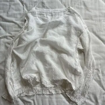 nest robe 네스트로브 치비 프릴 블라우스