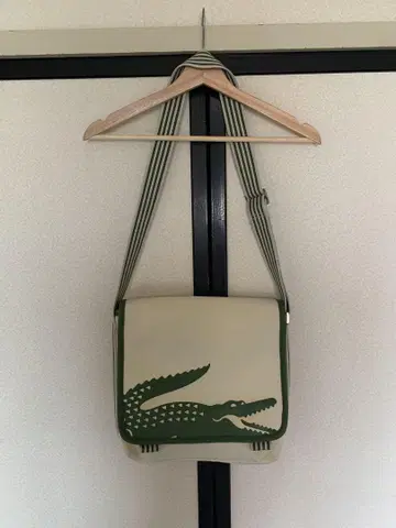 Lacoste 숄더백 크림/그린