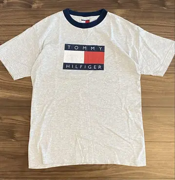 TOMMY HILFIGER 그레이 티셔츠 M 사이즈