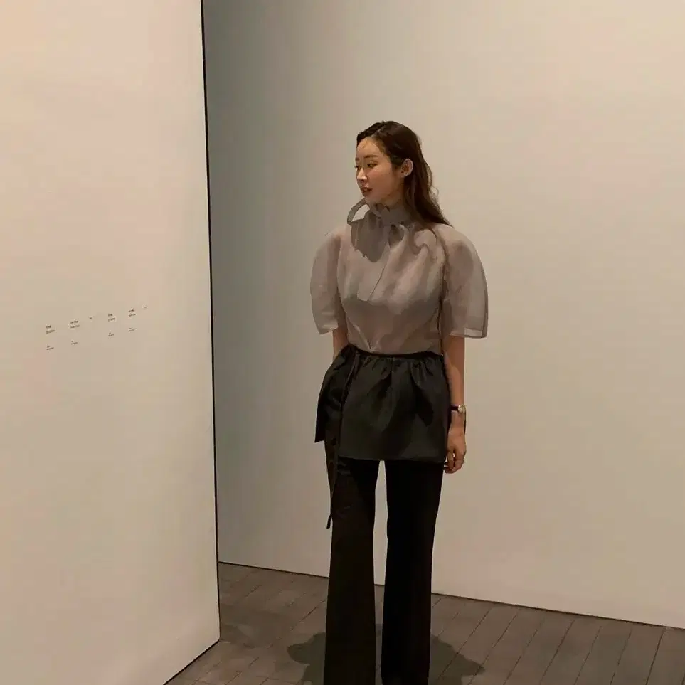 AMOMENTO | 아모멘토 Amomento Blouse Knotted Collar Top - Grey on