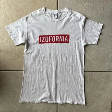 IZUFORNIA 로고 T셔츠 화이트