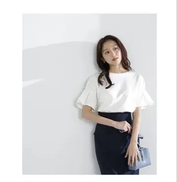 박스 턱 펄 티셔츠 NATURAL BEAUTY BASIC