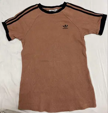 adidas 와플 티셔츠 S 사이즈