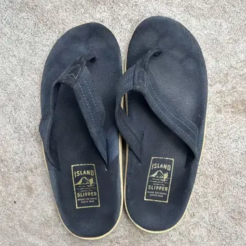 ISLAND SLIPPER 네이비 size 9