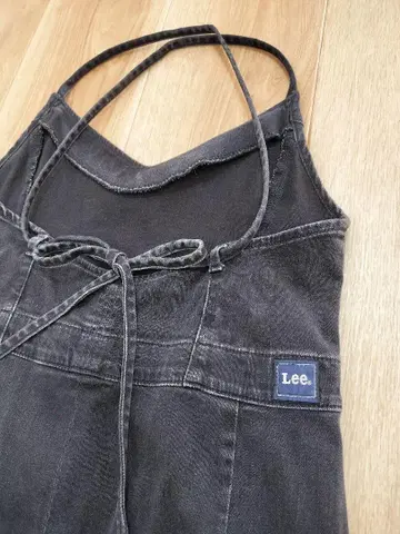 Lee 백리본