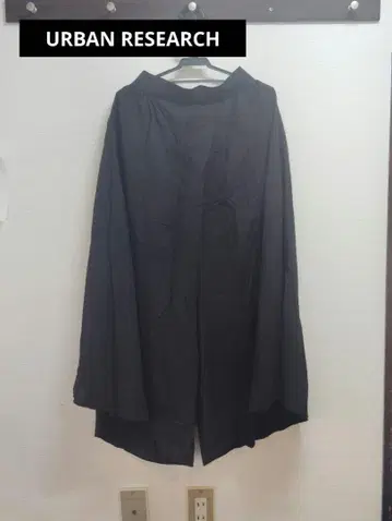 URBAN RESEARCH 블랙 플레어 롱 스카초