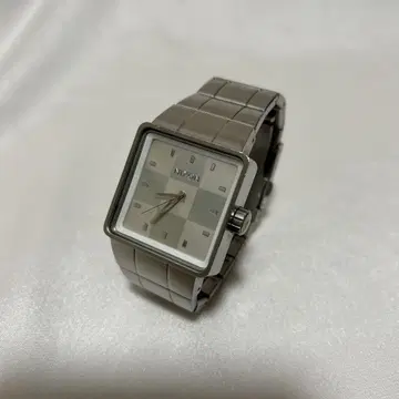 NIXON 닉슨 THE QUATRO 손목시계 화이트
