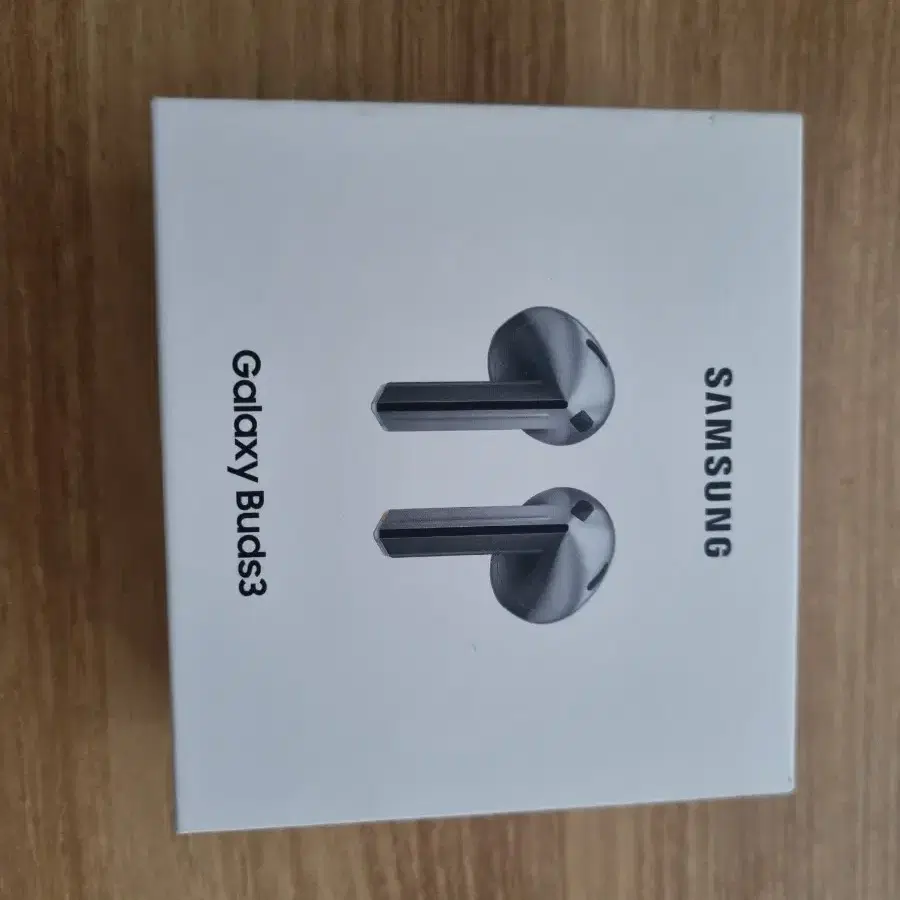 Sealed Galaxy Buds 3 Pro White on Bunjang Global Site.