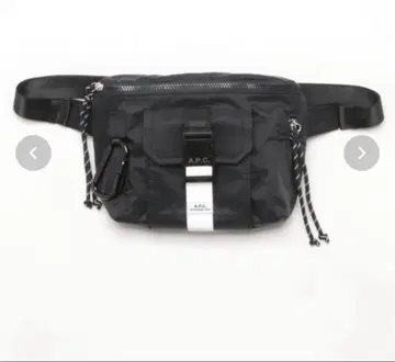A.P.C BANANE TREK 바디백