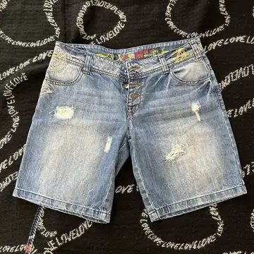 새상품급 Desigual 데시구알 숏팬츠 데미지 가공 데님 팬츠