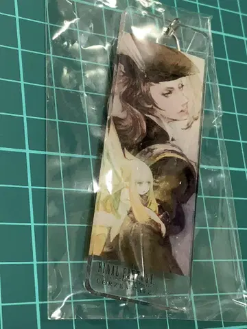 약간의 흠집 있습니다. FF14 에오르제아 카페 학자 아크릴 키링