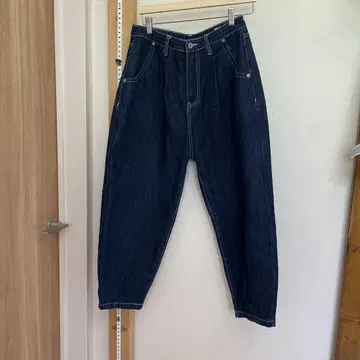 안티카 넉넉한 데님 팬츠