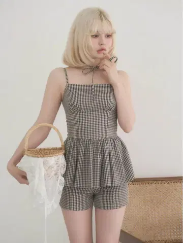 Gingham check set up brown