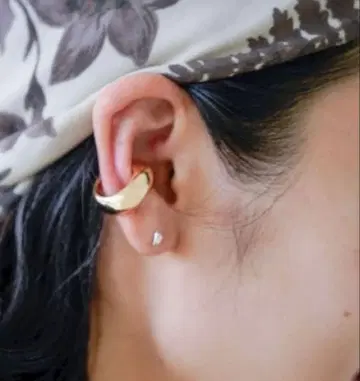 새상품급 [ eL+1 ] Round Ear Cuff 골드 오네 콜라보