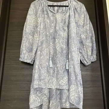 에리카 사 페이즐리 무늬 블라우스