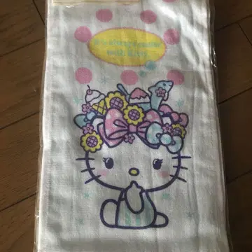 산리오 헬로키티 넥 타월