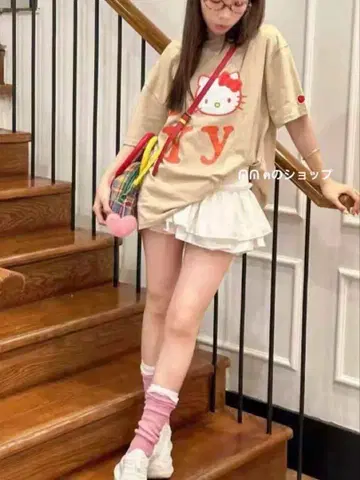 open yy x Hello Kitty 티셔츠 M