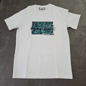 BALR. 화이트 T셔츠 M 사이즈