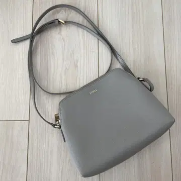 FURLA 그레이 가죽 숄더백