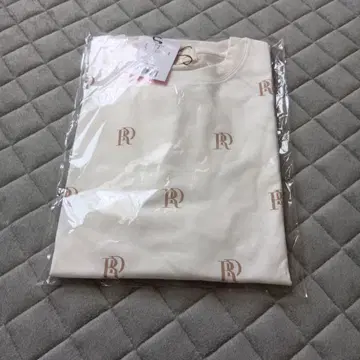 화이트 로고 프린트 티셔츠