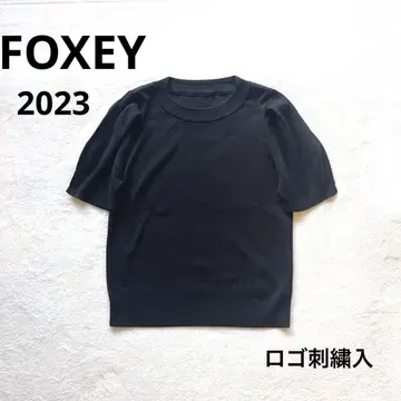 새상품급 2023 FOXEY 폭시 반팔 썸머 니트 Vera 로고