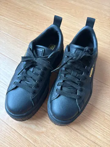 PUMA 블랙 통굽 스니커즈