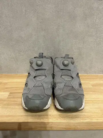 Reebok 펌프 퓨리 그레이 26.5cm