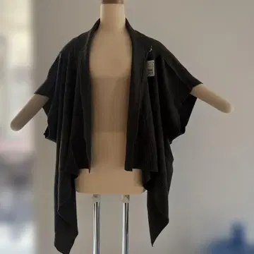 Varlet 야마다야 미사용 새상품 판초 스타일 가디건