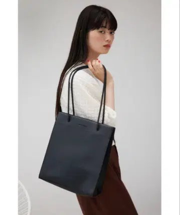 아줄바이마우지 가죽 토트백