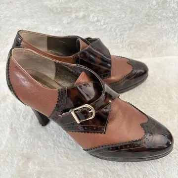 [새상품급] 엘레강스 히미코 브라운 가죽 금장 장식 23.5cm