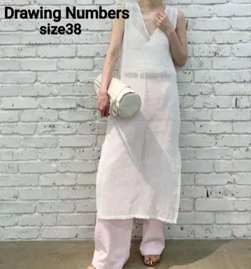 [택 포함 새상품] DrawingNumbers 메쉬 V 롱 원피스