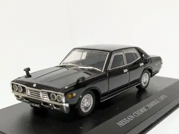 DISM 1/43 닛산 세드릭 2000SLG 1975