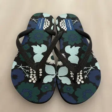 새상품 marimekko 타겟 콜라보 샌들