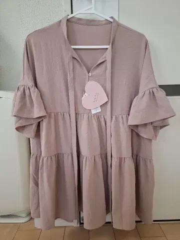 택 포함 새상품 시마무라 만짱 티어드 블라우스 핑크 M
