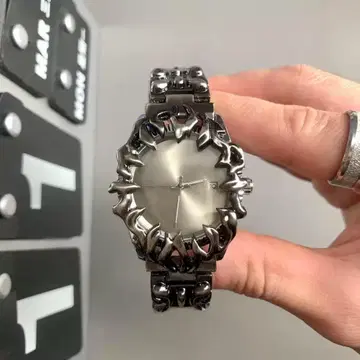 손목시계 y2k watch [즉시 구매 가능]