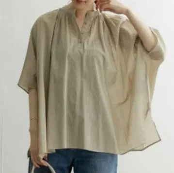 어반 리서치 도어스 코튼 보일 롤업 슬리브 블라우스 베이지