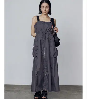 숄더 벨트 나일론 맥시 원피스 EMODA