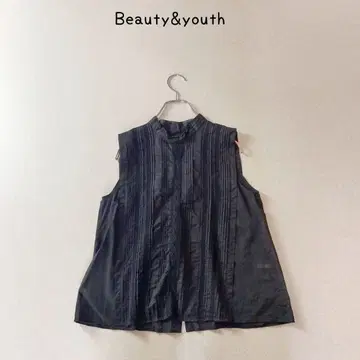 Beauty&youth 핀턱 레이스 슬리브리스 블라우스 약간 비침